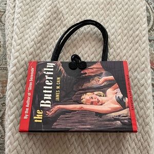 Maddie Powers book purse. Original collection. Excellent condition